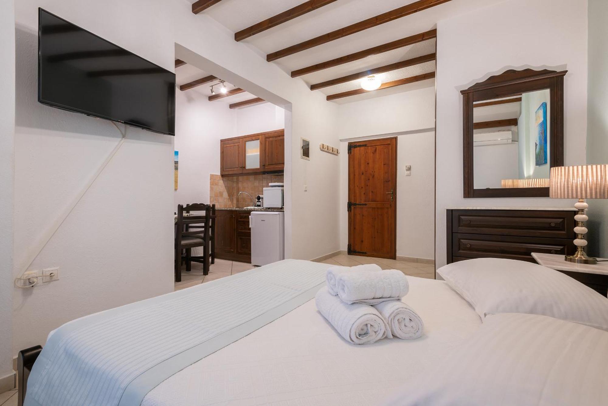 Afrodite Hotel Apartments Myrina Exterior photo